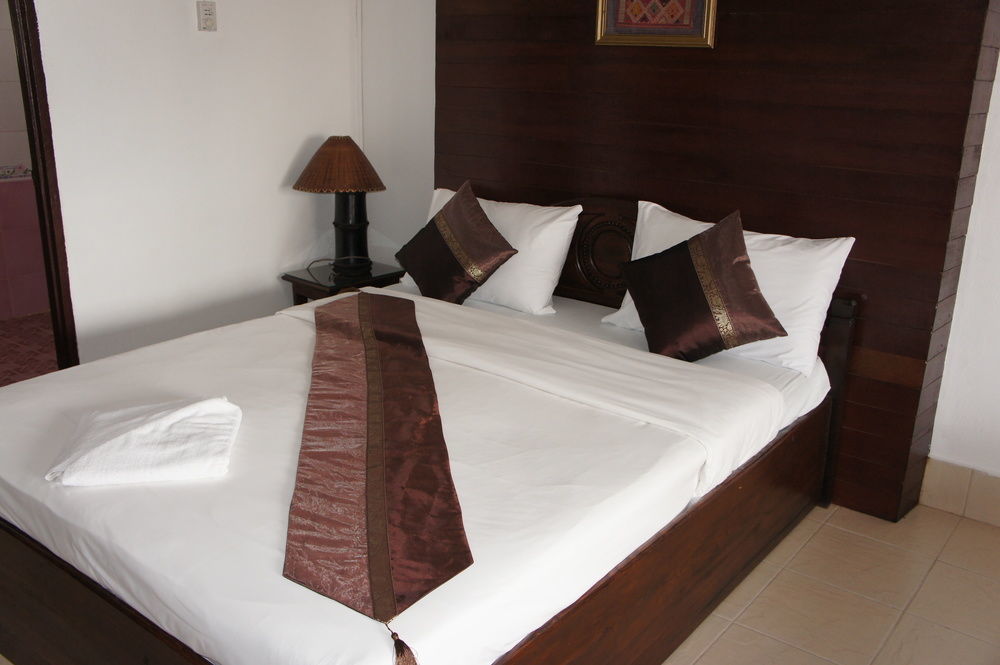 Suksavanh River 2 Hotel Ban Nongdouang Exterior photo