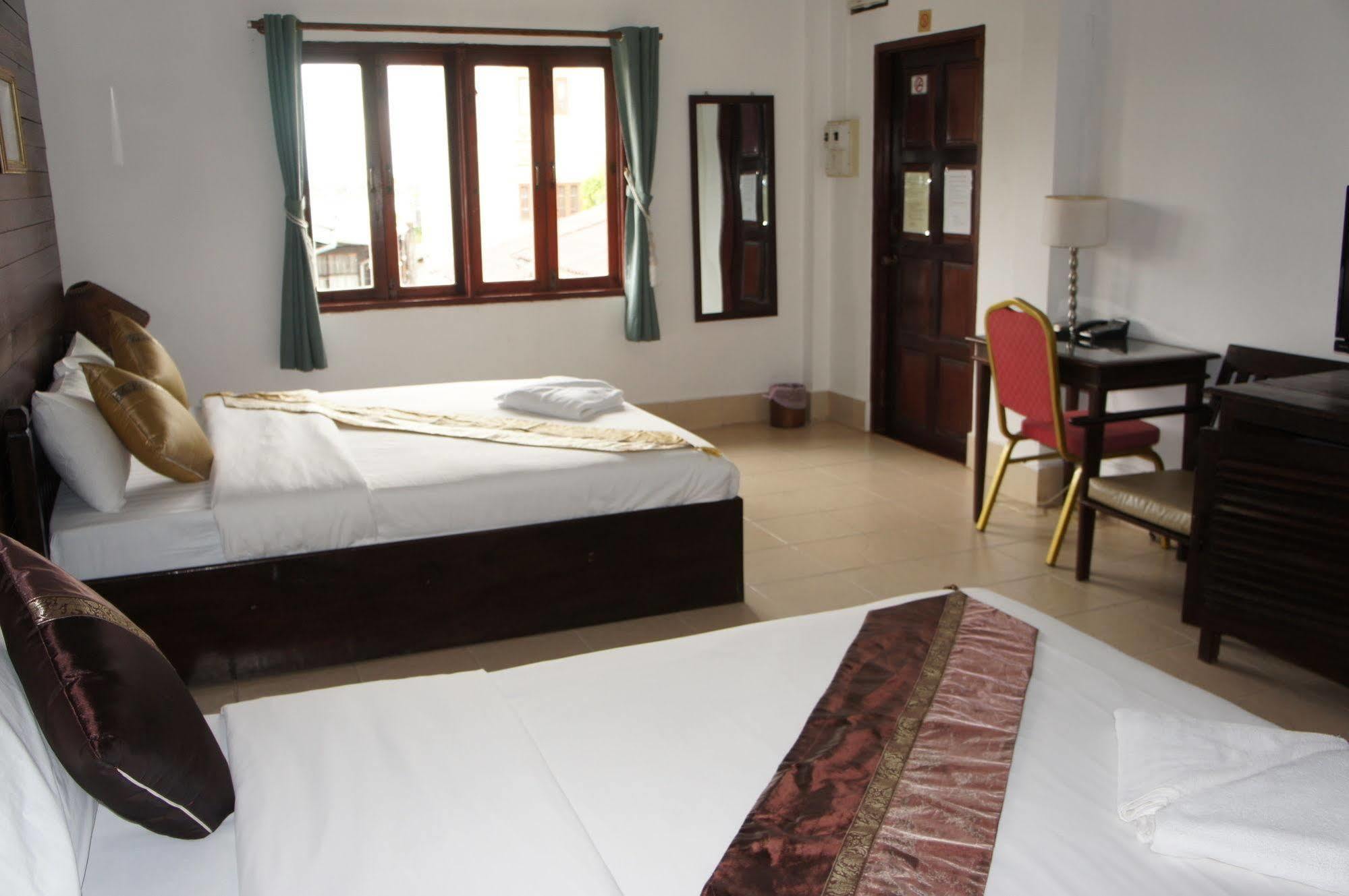Suksavanh River 2 Hotel Ban Nongdouang Exterior photo