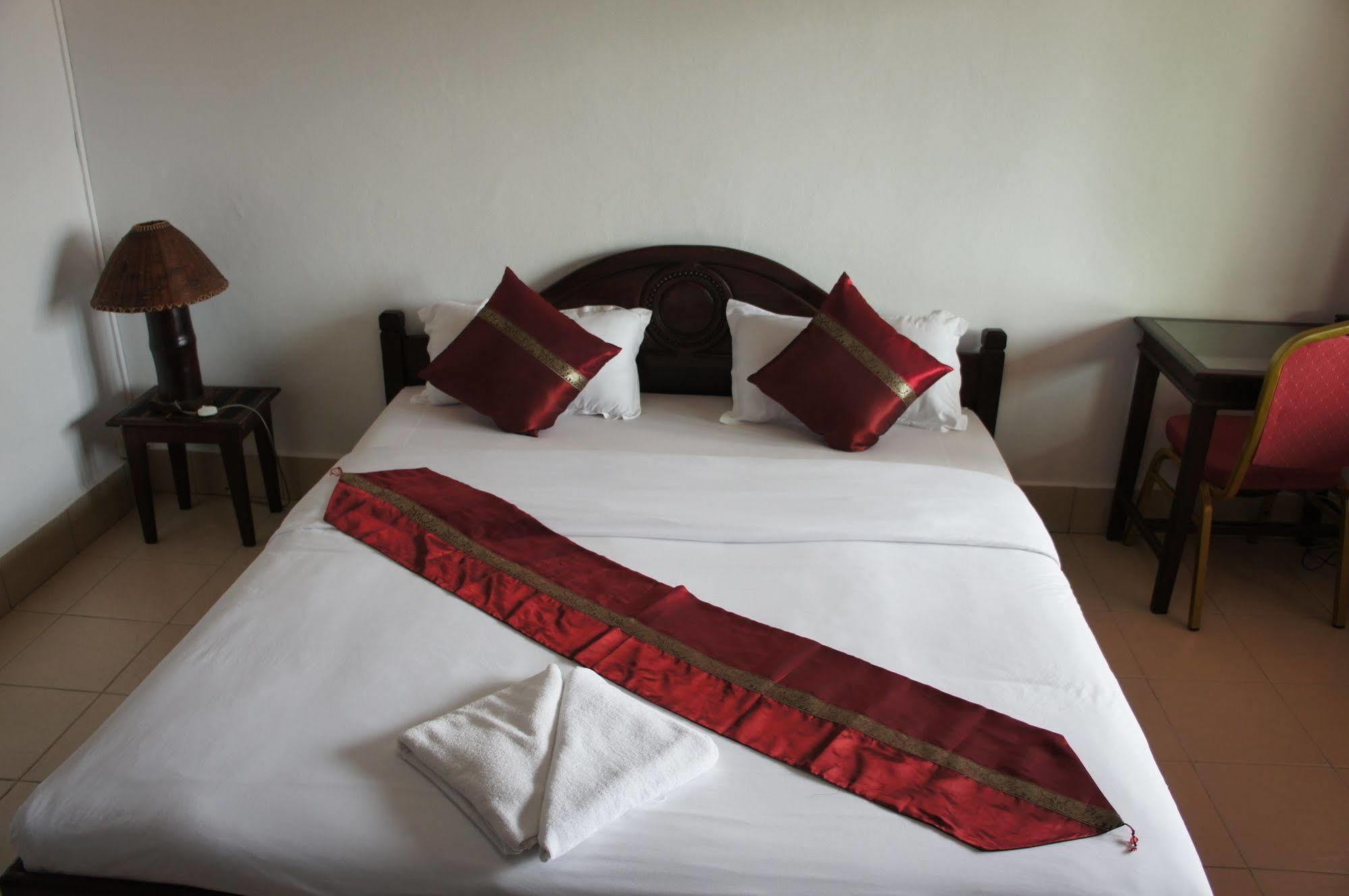 Suksavanh River 2 Hotel Ban Nongdouang Exterior photo